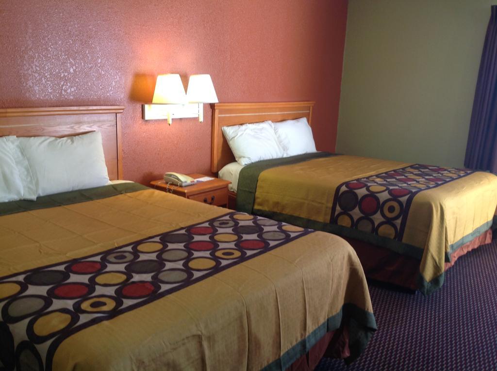 Americas Best Value Inn Pryor Pryor Creek Exterior foto